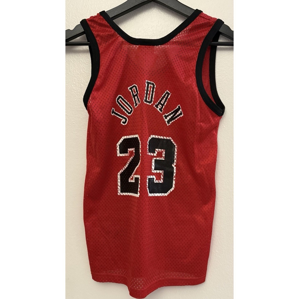 VTG Chicago Bulls Michael Jordan Hanes Mesh Jersey #23‎ Red Youth M 10-12